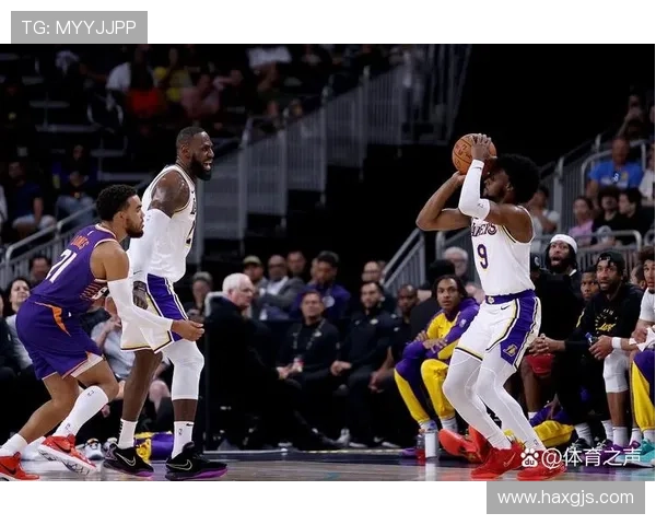 詹姆斯率湖人逆转强敌西部格局再起波澜季后赛前景受关注